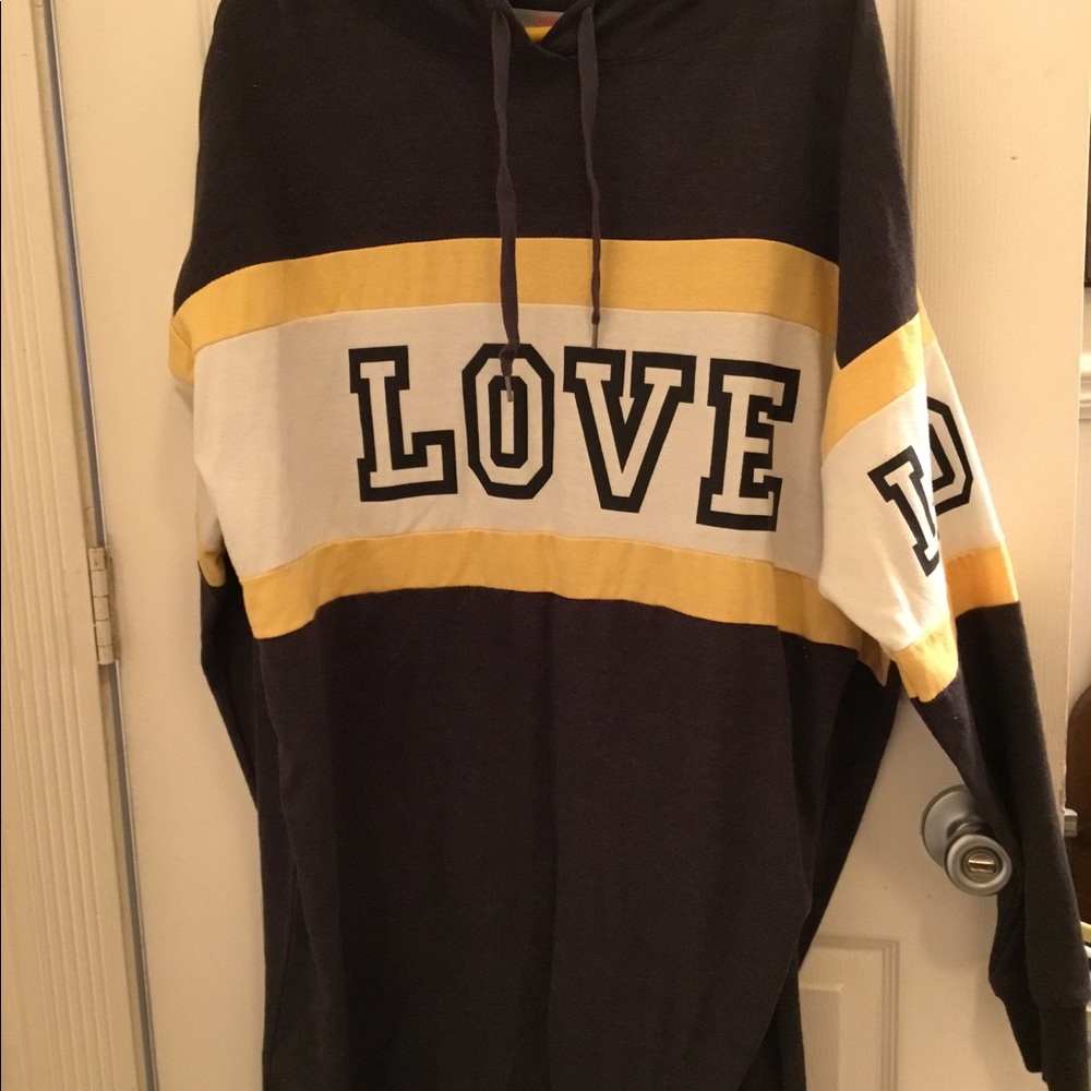 Long Oversized Sweatshirt